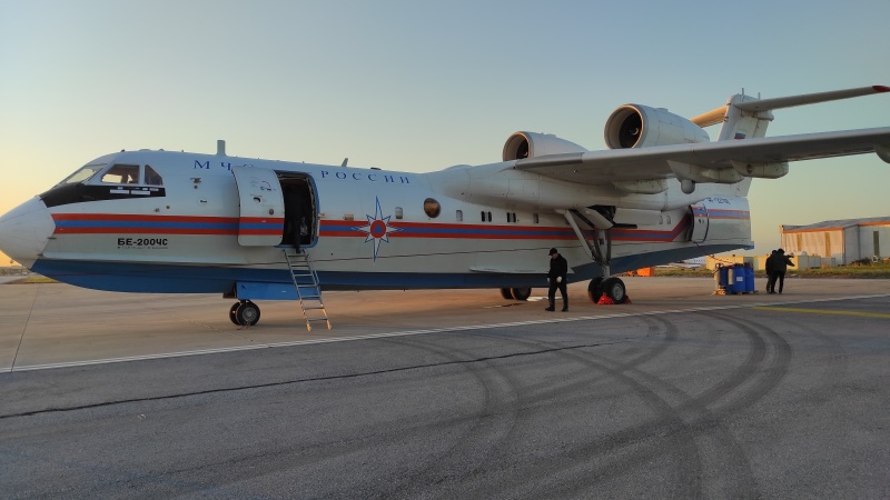 Самолет Бе-200ЧС оказывает помощь Турции после сильнейших землетрясений