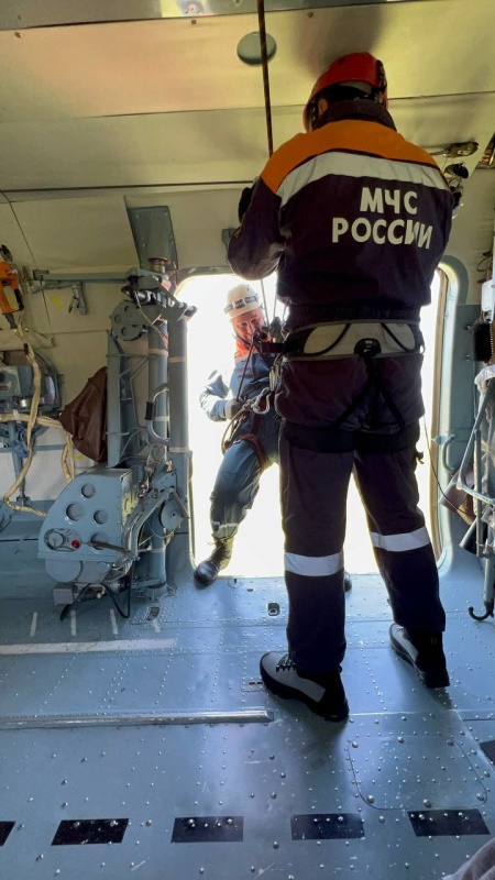 Эвакуация группы альпинистов