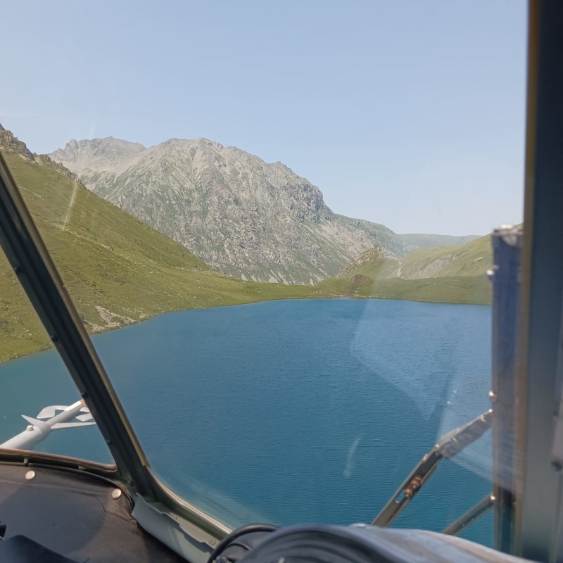 Эвакуация с высокогорного озера