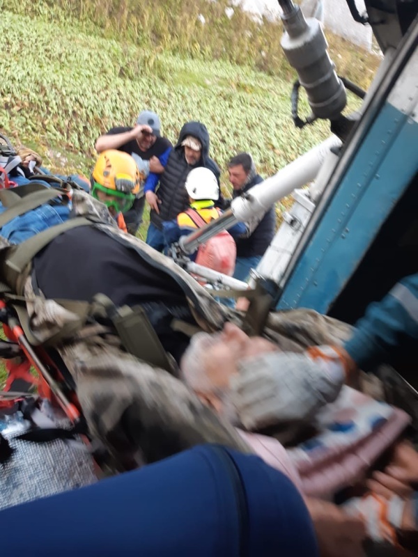 Эвакуация сочинца с Черкесского перевала