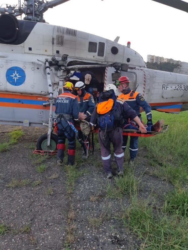 Эвакуация сочинца с Черкесского перевала