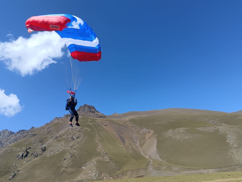 В сентябре 2025 года проведены сборы с лётным составом авиации МЧС России по подготовке к действиям в горной местности  (г. Минеральные Воды).